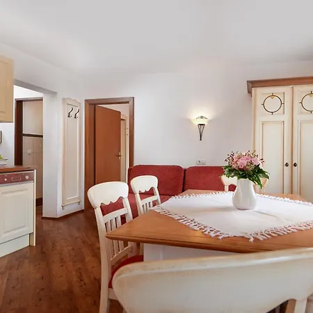Dachsteinblick Apartmanhotel Flachau
