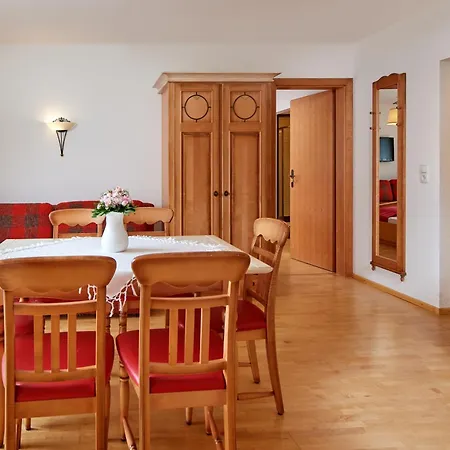 アパートホテル Dachsteinblick フラッハウ