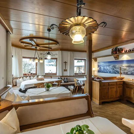 Dachsteinblick 4* フラッハウ