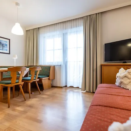 Apartmanhotel Dachsteinblick Flachau