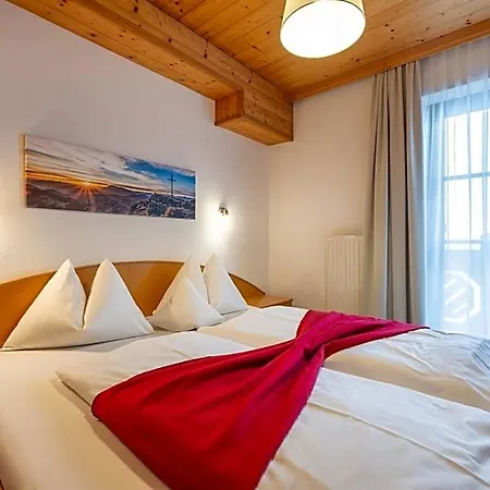 Aparthotel Dachsteinblick 4*