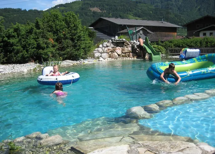 アパートホテル Dachsteinblick